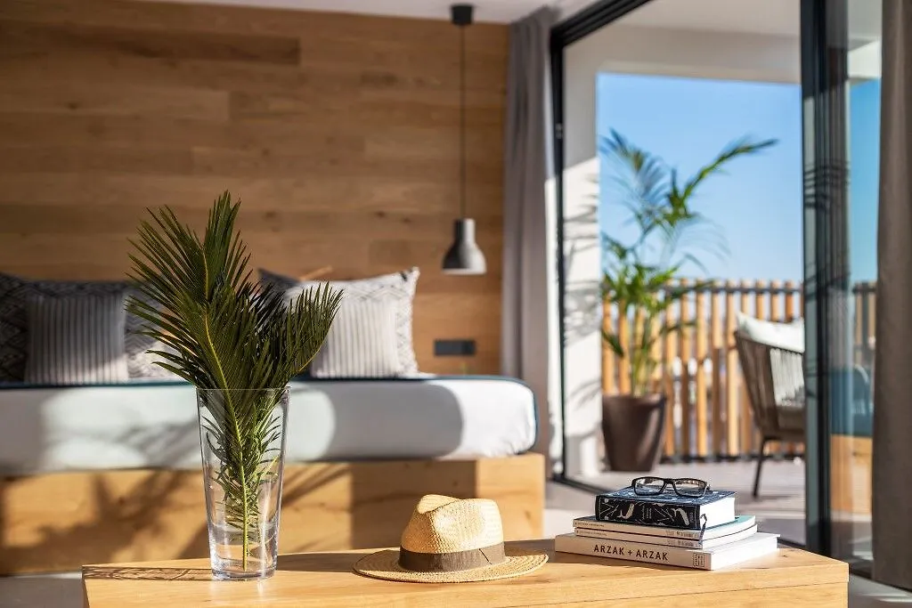 Las Gaviotas Suites Hotel & Spa Playa de Muro  4*, Playa de Muro (Mallorca) Spain